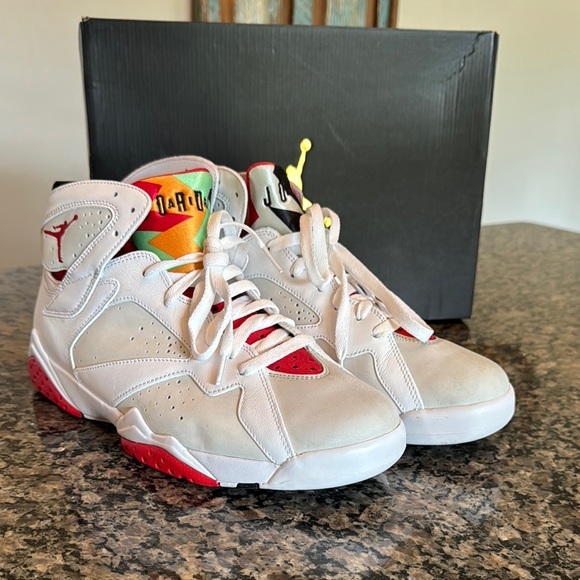 Air Jordan Hare 7 Retro White and Red Sneakers EUC 10.5